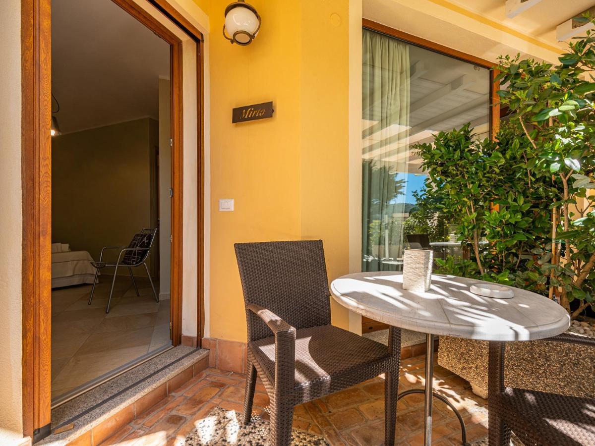 B&B Giglio Di Chia Домус-де-Мария Экстерьер фото